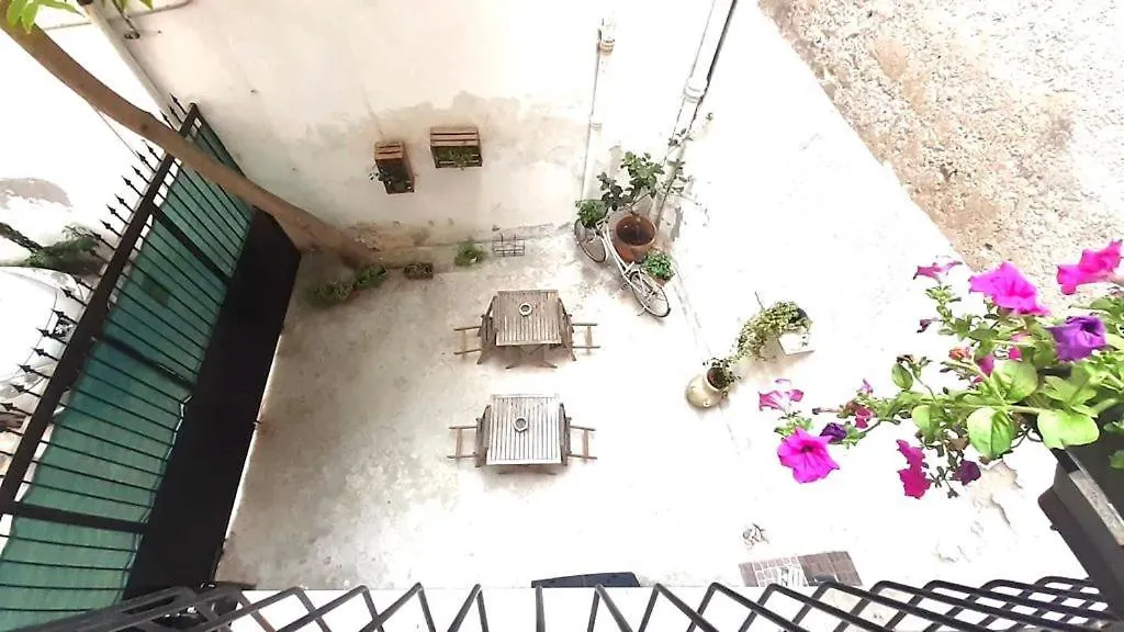بيت للعطل فيلا Al Cortiletto باليرمو